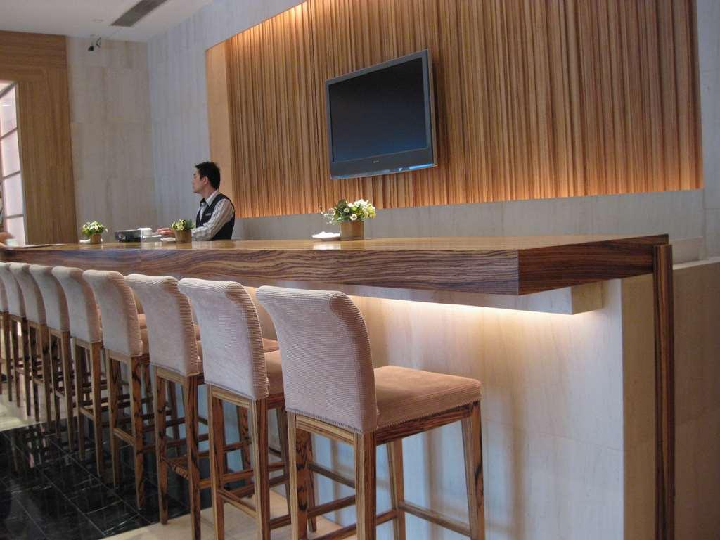 Gloucester Luk Kwok Hong Kong Restaurant foto